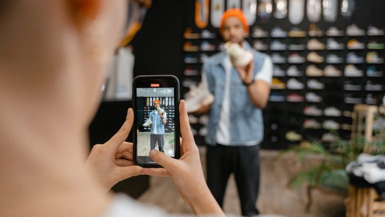 Vidéo engageante boutique en ligne : guide complet 2026