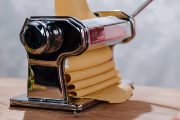 Comment utiliser un laminoir à pâte : les bases