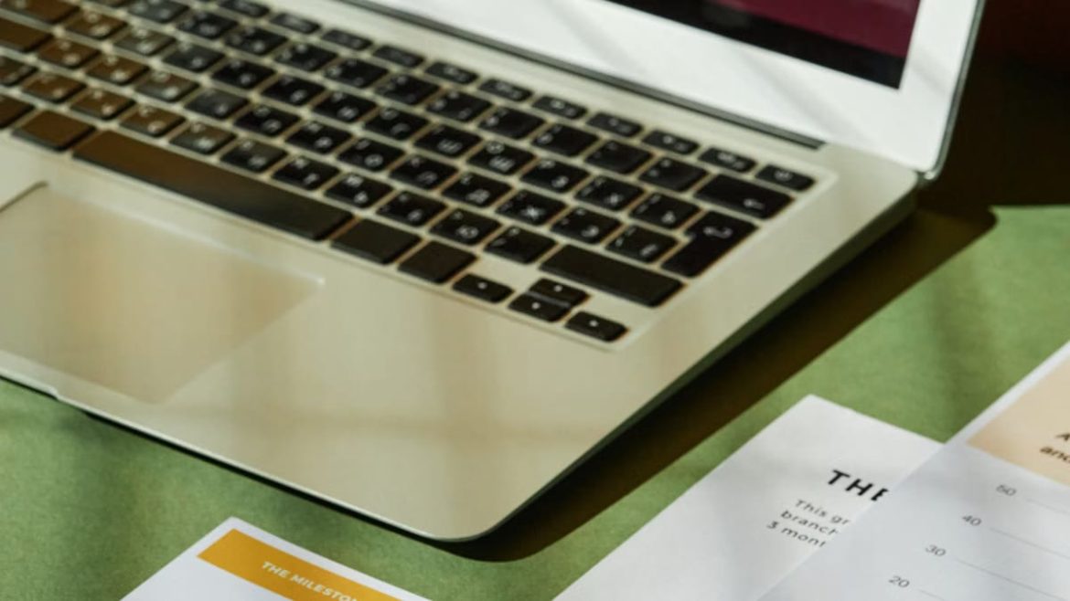 Optimiser l'e-mailing avec l'analyse prédictive en 2026
